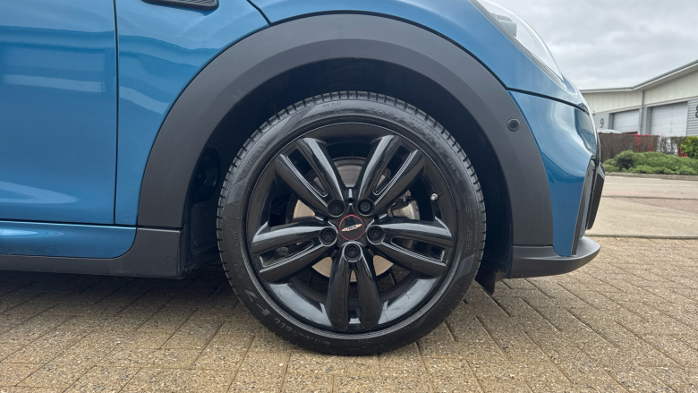 MINI Hatchback 1.5 Cooper Sport 3dr Auto Petrol Hatchback